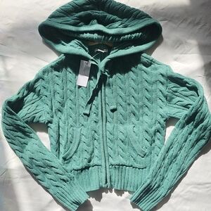 nwt American Eagle Outfitters Green Cable Knit Hoodie